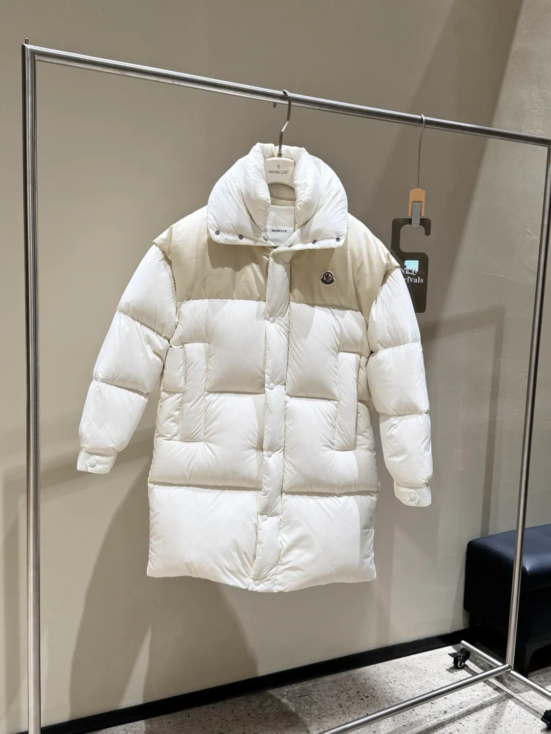 Authentic :【Original Series】（90 ） Moncler / 25𝒔𝒔 Verone ， -40℃， Same Style#T 61# Size：12345 ：Black，Khaki